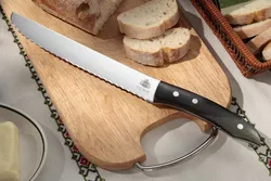 01 Un coltello da pane può tagliare un petto