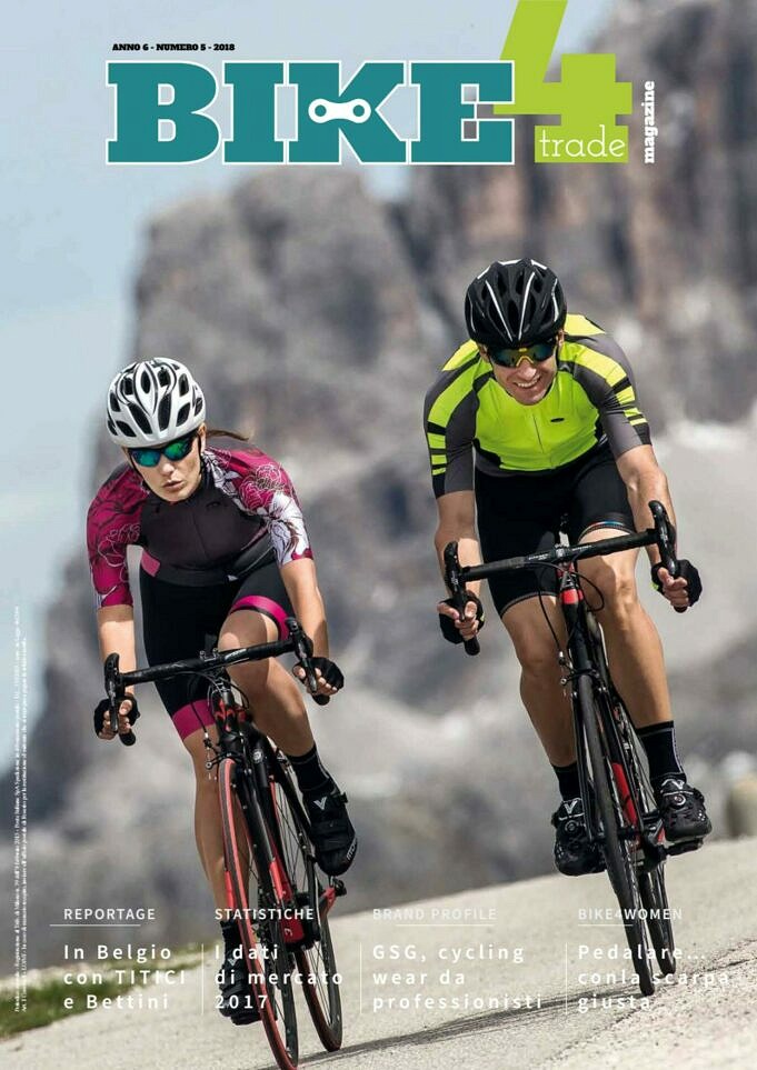 Primo Sguardo. Giro's Chrono Abbigliamento Ciclismo
